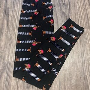 Agnes & Dora Black Leggings with Dachshund Print
